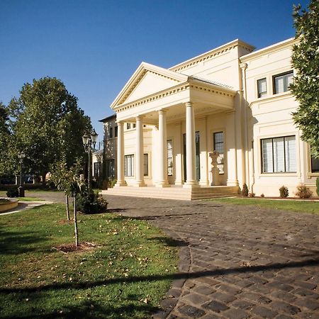 The Carrington Hotel Shepparton Exteriör bild